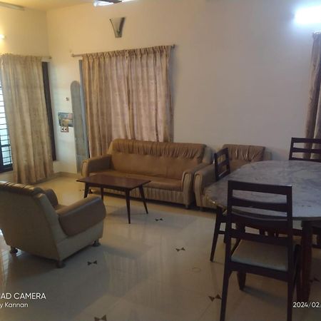 Parthasarathy Home Stay Thiruvananthapuram Eksteriør bilde